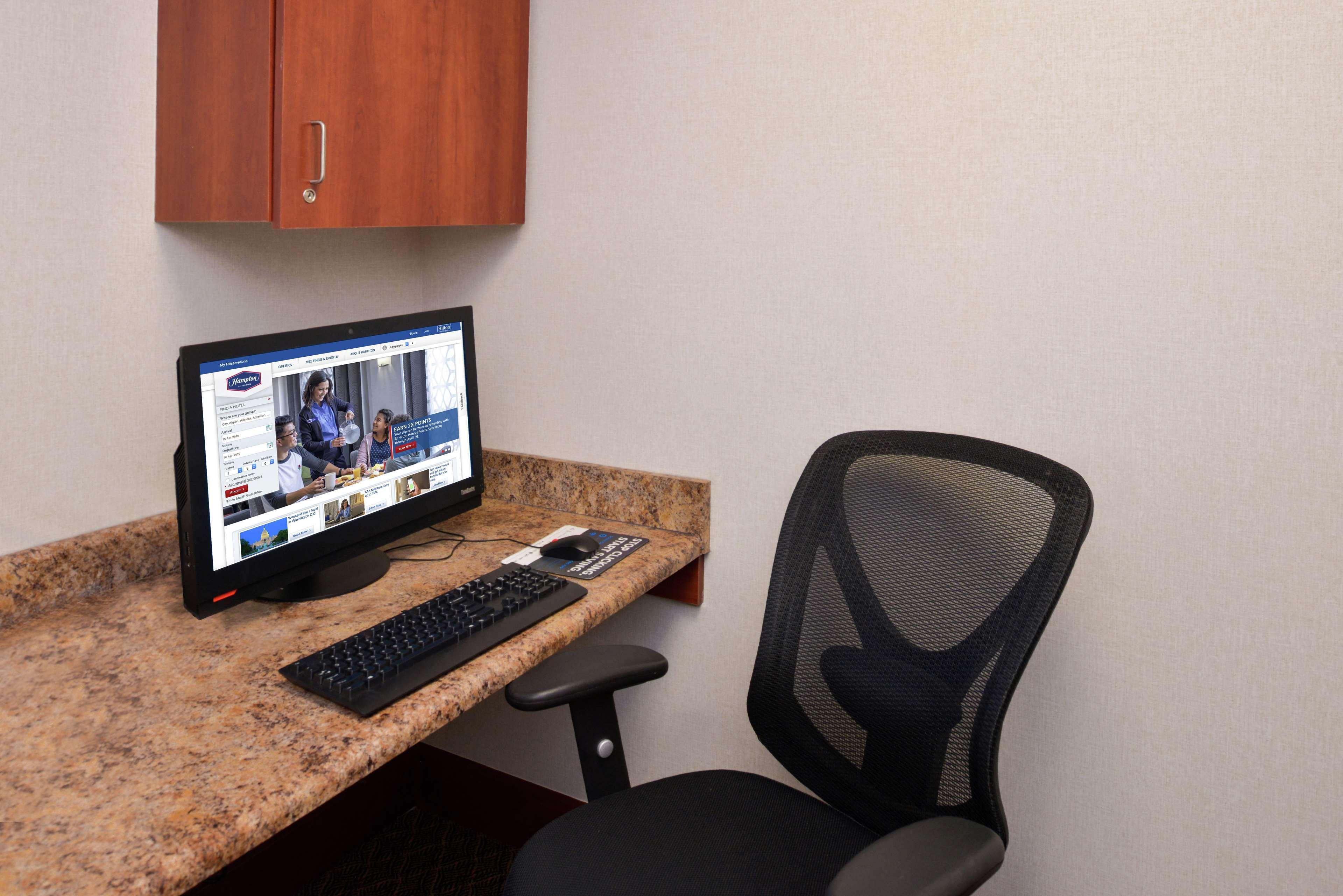Hampton Inn & Suites Wilmington Εξωτερικό φωτογραφία
