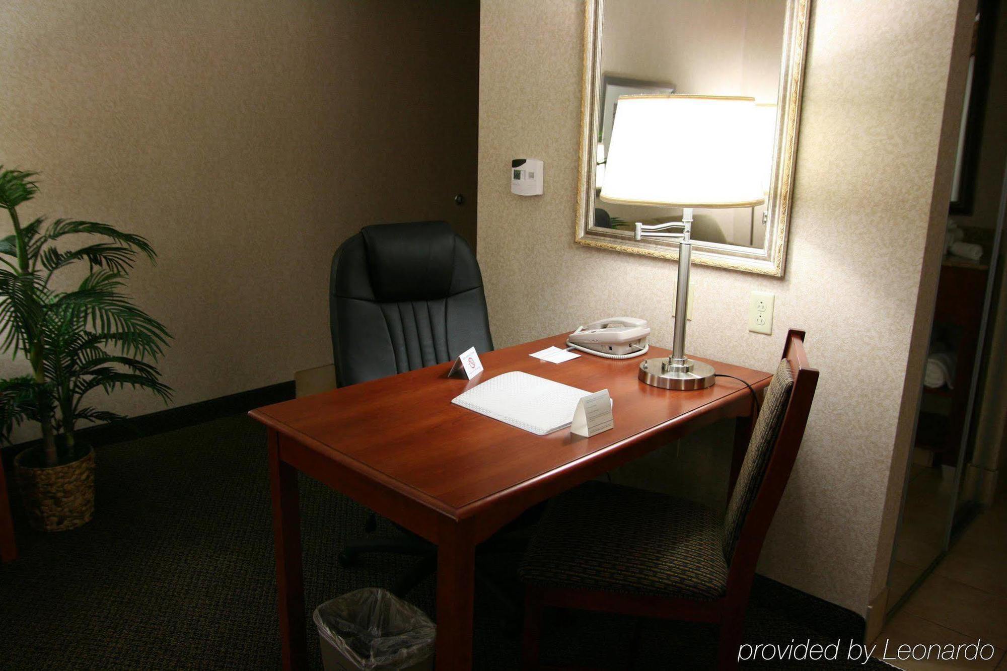 Hampton Inn & Suites Wilmington Δωμάτιο φωτογραφία